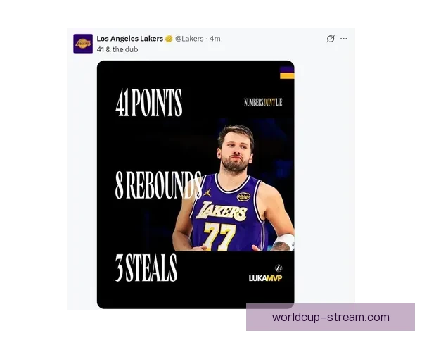 海斯20分钟8中8砍19+7疯狂一战 赛后呼吁东契奇减少吃T次数